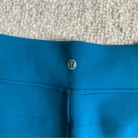 Lulu Lemon Joggers - Picture 3 of 3